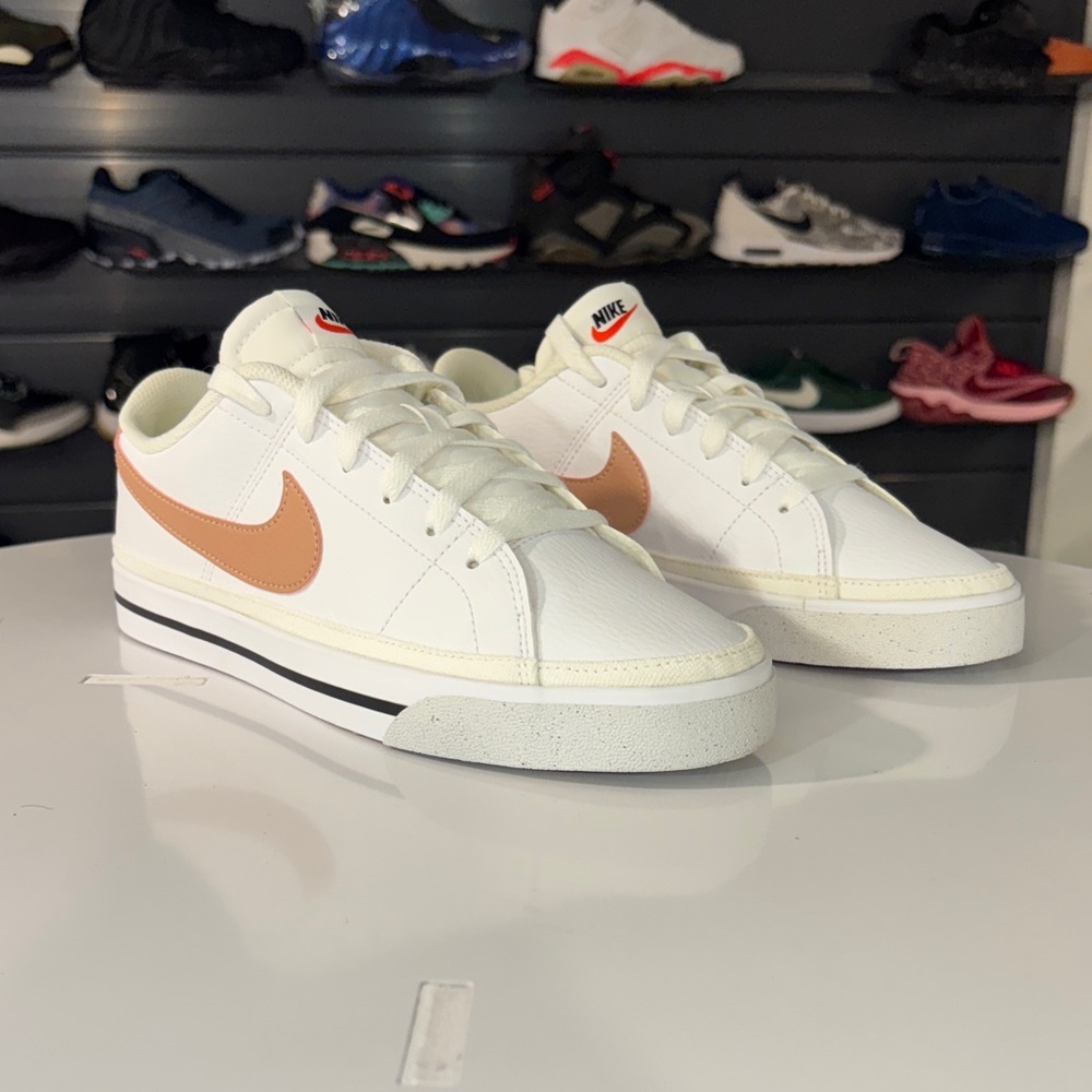 Nike Women’s Court Legacy Next Nature ’White Rose Whisper’